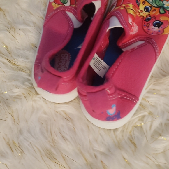 Girls Shoes - Picture 4 of 7